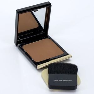 NEW box Kevyn Aucoin The Sensual Skin Powder Foundation in Deep